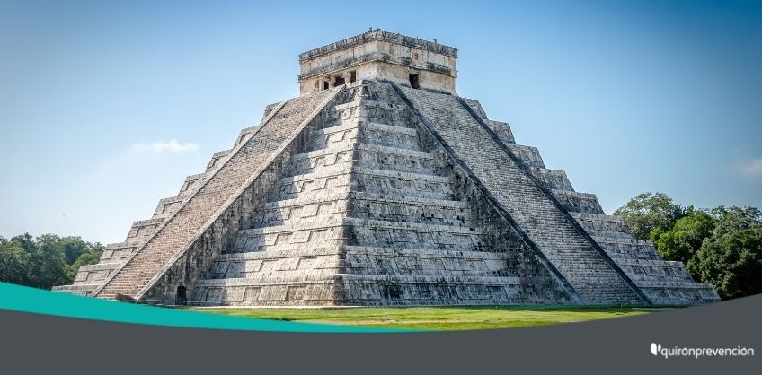 pirámide maya imagen grande