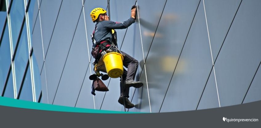 Arnés Anticaídas. Arnés Trabajos Verticales. Equipos Trabajos en altura